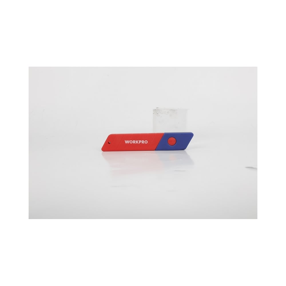 Лезвия сменные WORKPRO 18мм SK2 (10шт)